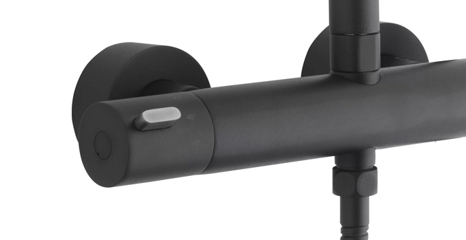 Zwarte douchethermostaat